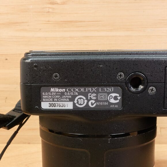 Nikon Coolpix L320 / 16.1MP Digital Camera / 26x Optical Zoom / Full HD Video - Picture 8 of 8